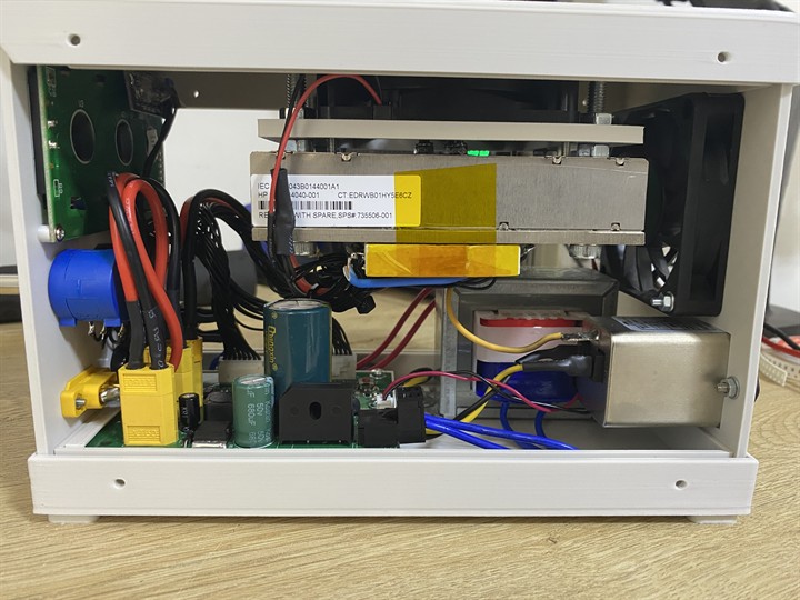 Elektronik kör yük V1 kasa üst görünüm