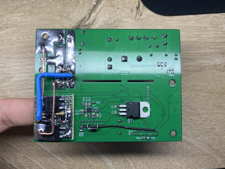 Elektronik kör yük V1 PCB alt yüzey montajı